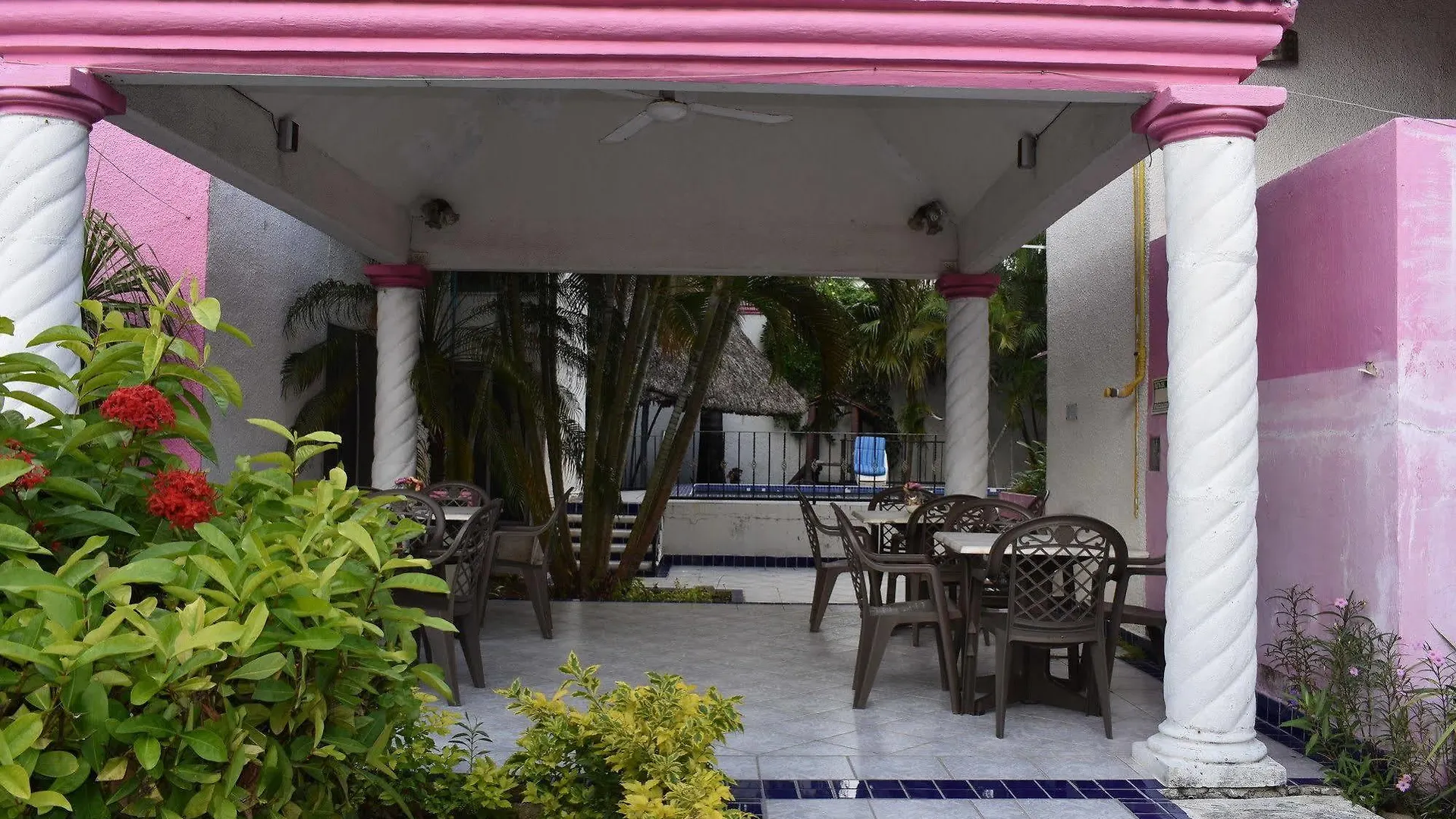 Otel Garden Suites Cancun
